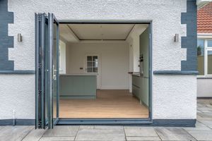 Photo 17- click for photo gallery